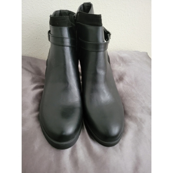 Mysoft | BNIB Black Chunky Stacked Heel Ankle Booties (US 7.5) - Picture 4 of 10